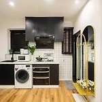 Shanghai Hills&Well-Time Family Homestay Fuxing 3 Bedrooms Near Line 1 Changshu Rd And Near Jing\'An Temple