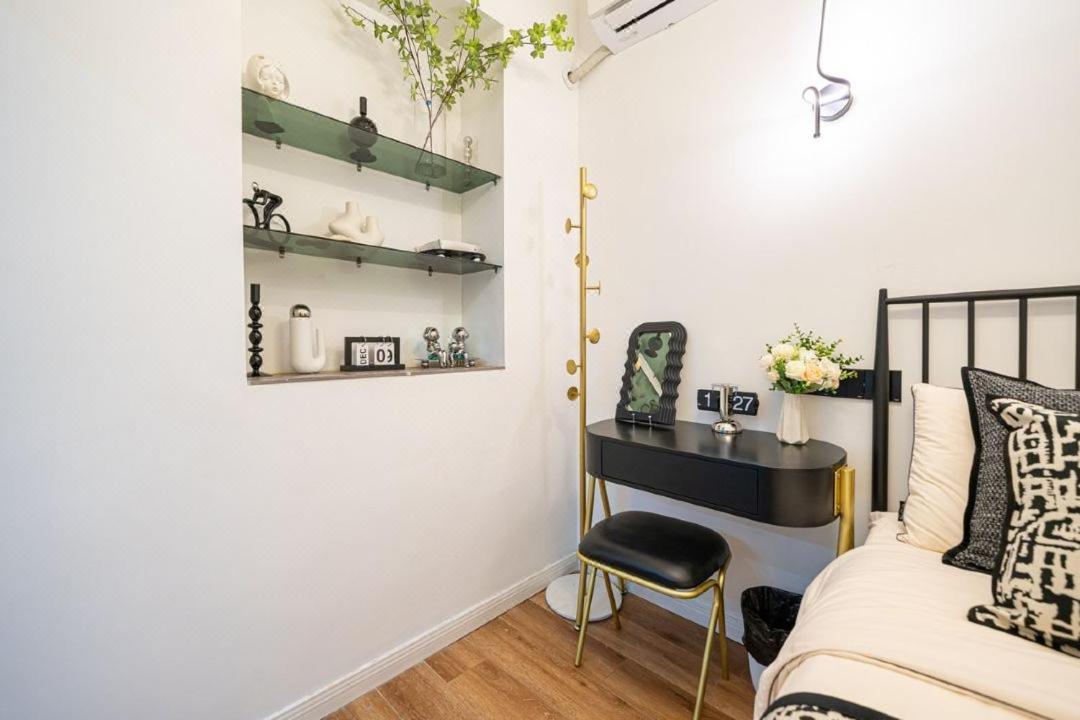 Hills&well-time Family Fuxing 3 Bedrooms Near Line 1 Changshu Rd And Near Jing'an Temple Shanghai