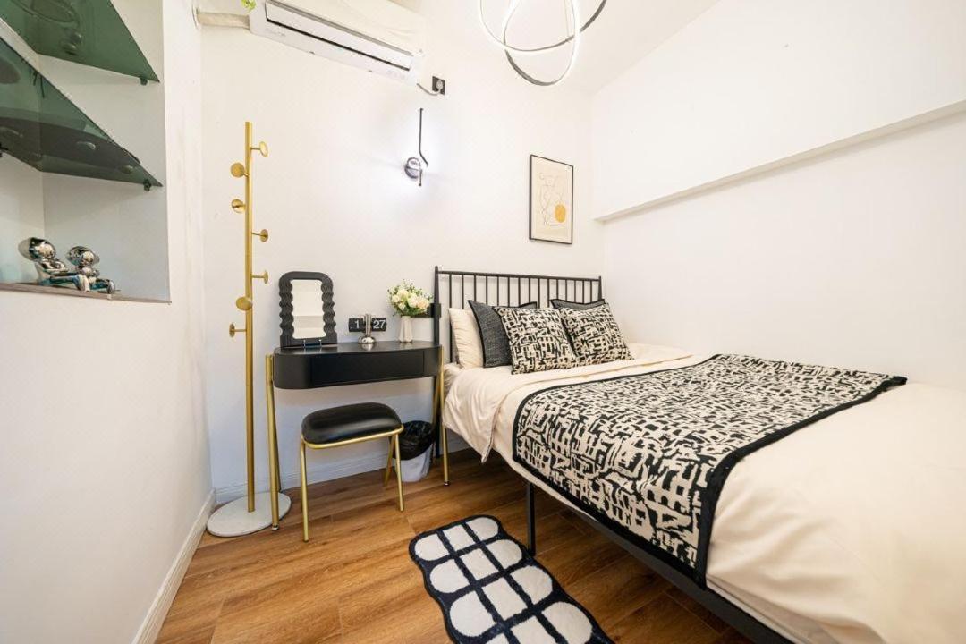 Hills&well-time Family Fuxing 3 Bedrooms Near Line 1 Changshu Rd And Near Jing'an Temple Shanghai